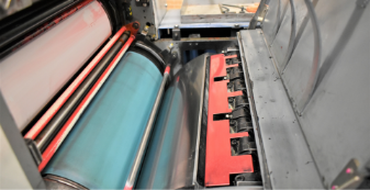 ゴム生地からの一貫した生産体制