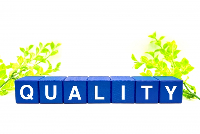 QUALITYと書かれたブロック