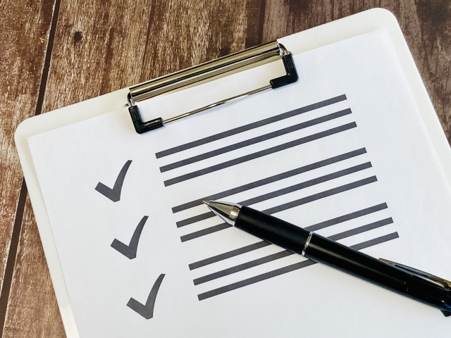 チェックリストとボールペン