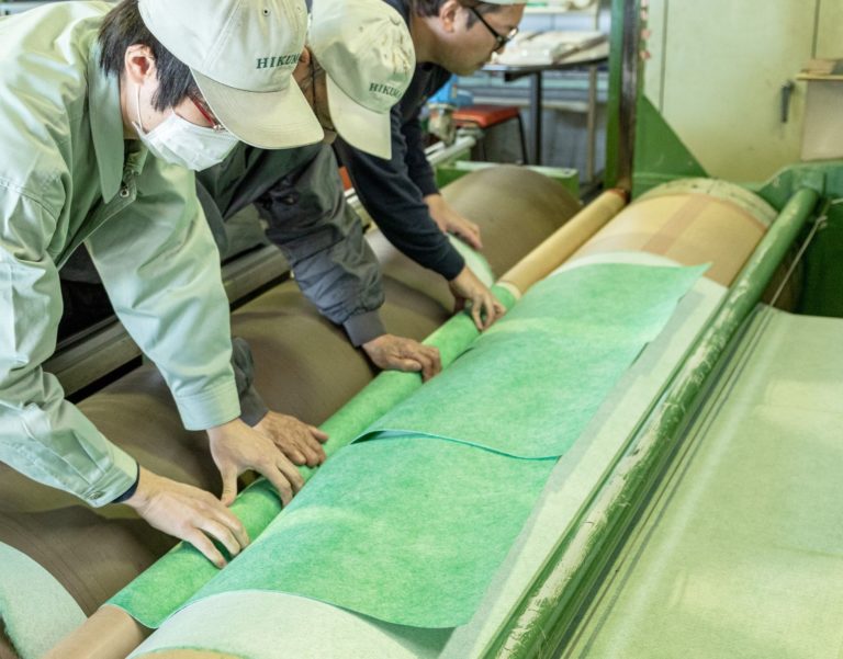 不織布シートの巻き取り工程